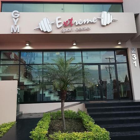 Hotel Real Запопан Екстериор снимка
