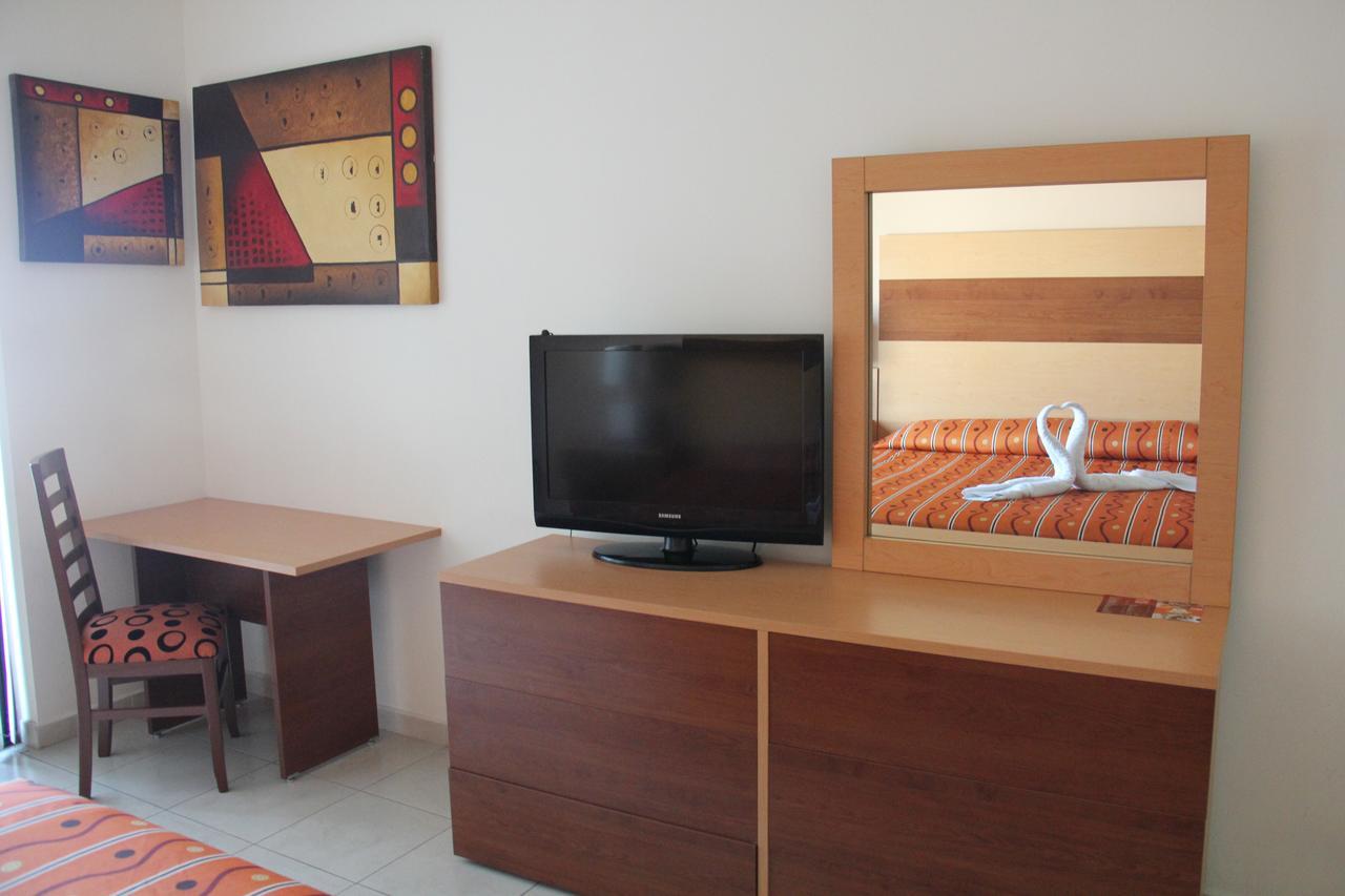 Hotel Real Запопан Екстериор снимка